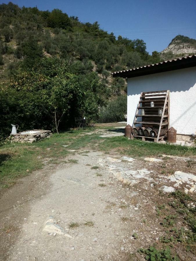 Villa La Ferme Des Cailletiers Chez Marco Lucéram Exterior foto