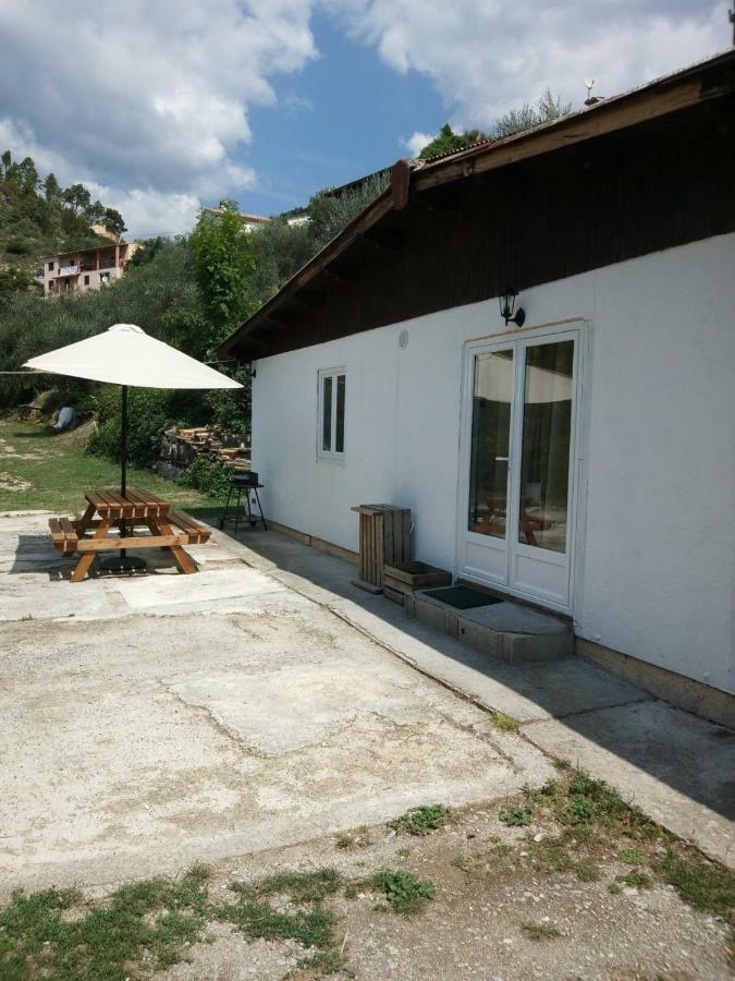 Villa La Ferme Des Cailletiers Chez Marco Lucéram Exterior foto
